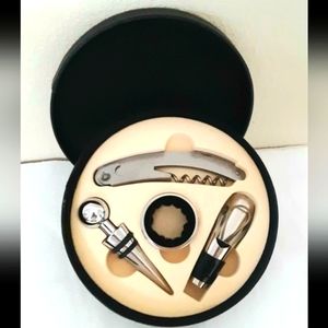 Wine Set 5 Piece in Handsome Case